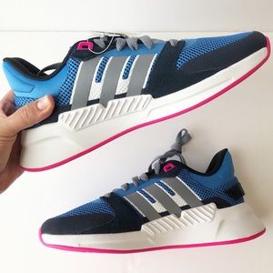 Woman’s Adidas RUN90S Athletic Running Shoes